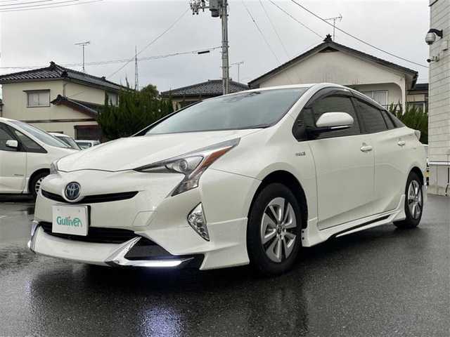 トヨタ プリウス S 山形県 2016(平28)年 14万km ホワイトパールクリスタルシャイン 4WD/社外エアロ/トヨタセーフティセンス/・プリクラッシュセーフティ/・レーンディパーチャーアラート/・オートハイビーム/・レーダークルーズコントロール/ヘッドアップディスプレイ/レーダークルーズコントロール/純正9インチナビTV/Bluetooth/バックカメラ/LEDヘッドライト&フォグライト/革巻きステアリング/ETC/取扱説明書、保証書