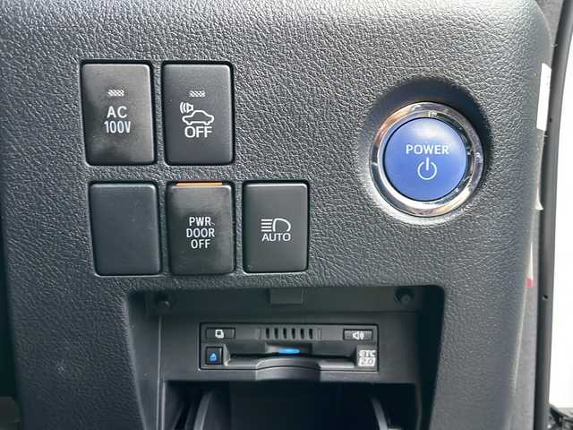 トヨタ ヴェルファイア ハイブリット ZR 青森県 2019(平31)年 11.2万km ホワイトパールクリスタルシャイン 4WD/OP寒冷地仕様/OP JBLプレミアムサウンド/純正SDナビ・フルセグTV/CD・DVD・Bluetooth・SD/OPパノラミックビューモニター/OPデジタルインナーミラー/黒合皮シート/前席エアシート・シートヒーター/両側パワースライドドア/OPパワーバックドア/セーフティセンス/プリクラッシュセーフティ/レーダークルーズコントロール/レーントレーシングアシスト/アダプティブハイビーム/インテリジェントクリアランスソナー/OPブラインドスポットモニター/前後ドライブレコーダー/ワイパーデアイサー/OP AC100V1500W/ビルトインETC2.0/OP3眼LEDヘッドライト/LEDフォグランプ/LEDリアフォグランプ/社外エアロ/社外車高調(純正車内)