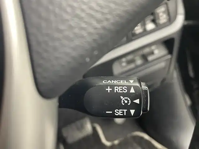 トヨタ ノア Si ダブルバイビー 熊本県 2017(平29)年 5.8万km ブラック 禁煙車　/アルパインナビEX10（ＢＴ・フルセグ・CD・ＤＶＤ・SD）/アルパインフリップダウンモニター　/バックカメラ　/ビルトインＥＴＣ　/クルーズコントロール/両側パワースライドドア　/衝突軽減ブレーキ　/先行車発進お知らせ機能/横滑り防止　/アイドリングストップ/純正フロアマット/純正16インチAW/オートライト/オートマチックハイビーム/LEDヘッドライト/フォグランプ/スマートキー/プッシュスタート