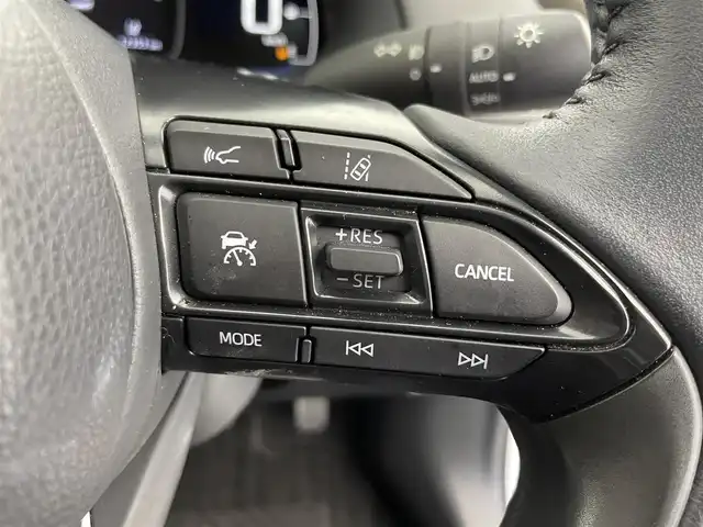 トヨタ アクア Z 富山県 2023(令5)年 1.3万km プラチナホワイトパールマイカ 純正10.5インチディスプレイオーディオ/（AM/FM/USB/BT/Miracast）/フルセグＴＶ/パノラミックビューモニター/ヘッドアップディスプレイ/モデリスタフロント/サイド/リアスポイラー/レーダークルーズコントロール/プリクラッシュセーフティ/アドバンスドパーク/レーンディパーチャーアラート/ブラインドスポットモニター/オートマチックハイビーム/クリアランスソナー/ビルトインＥＴＣ2.0/100V充電/スマートキー/プッシュスタート/ドアバイザー/純正フロアマット/保証書