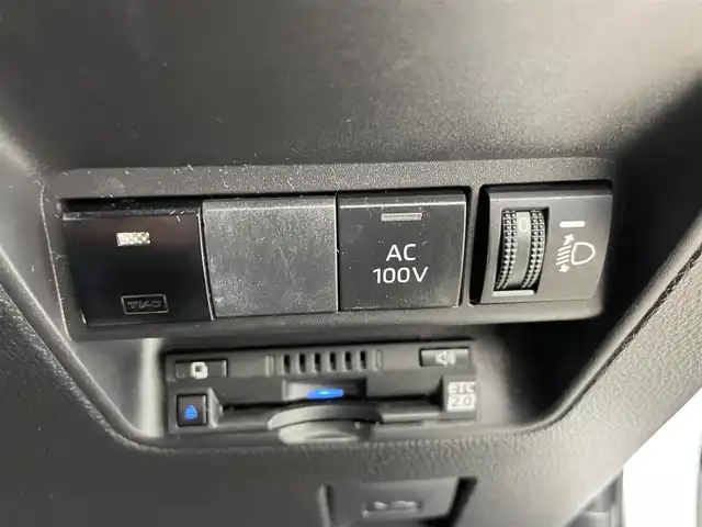 トヨタ アクア Z 富山県 2023(令5)年 1.3万km プラチナホワイトパールマイカ 純正10.5インチディスプレイオーディオ/（AM/FM/USB/BT/Miracast）/フルセグＴＶ/パノラミックビューモニター/ヘッドアップディスプレイ/モデリスタフロント/サイド/リアスポイラー/レーダークルーズコントロール/プリクラッシュセーフティ/アドバンスドパーク/レーンディパーチャーアラート/ブラインドスポットモニター/オートマチックハイビーム/クリアランスソナー/ビルトインＥＴＣ2.0/100V充電/スマートキー/プッシュスタート/ドアバイザー/純正フロアマット/保証書