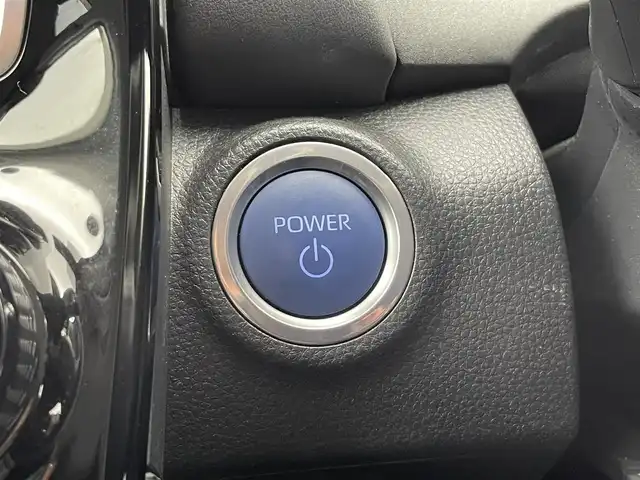 トヨタ アクア Z 富山県 2023(令5)年 1.3万km プラチナホワイトパールマイカ 純正10.5インチディスプレイオーディオ/（AM/FM/USB/BT/Miracast）/フルセグＴＶ/パノラミックビューモニター/ヘッドアップディスプレイ/モデリスタフロント/サイド/リアスポイラー/レーダークルーズコントロール/プリクラッシュセーフティ/アドバンスドパーク/レーンディパーチャーアラート/ブラインドスポットモニター/オートマチックハイビーム/クリアランスソナー/ビルトインＥＴＣ2.0/100V充電/スマートキー/プッシュスタート/ドアバイザー/純正フロアマット/保証書