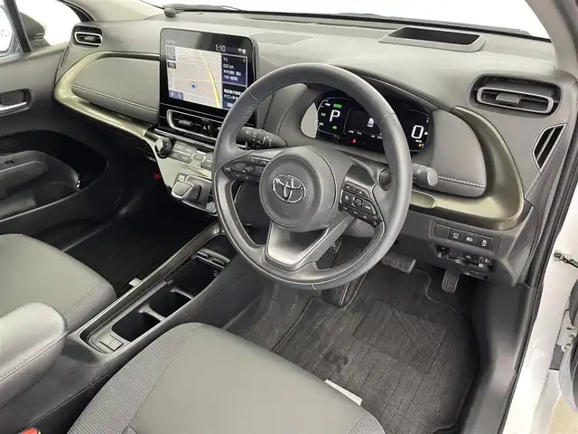 トヨタ アクア Z 富山県 2023(令5)年 1.3万km プラチナホワイトパールマイカ 純正10.5インチディスプレイオーディオ/（AM/FM/USB/BT/Miracast）/フルセグＴＶ/パノラミックビューモニター/ヘッドアップディスプレイ/モデリスタフロント/サイド/リアスポイラー/レーダークルーズコントロール/プリクラッシュセーフティ/アドバンスドパーク/レーンディパーチャーアラート/ブラインドスポットモニター/オートマチックハイビーム/クリアランスソナー/ビルトインＥＴＣ2.0/100V充電/スマートキー/プッシュスタート/ドアバイザー/純正フロアマット/保証書