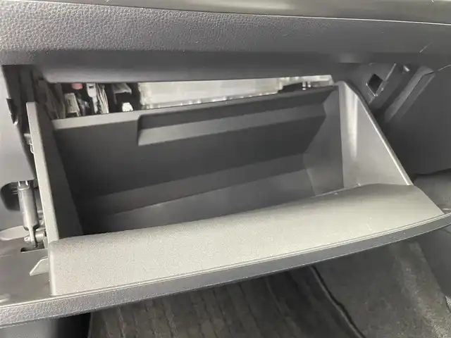 トヨタ アクア Z 富山県 2023(令5)年 1.3万km プラチナホワイトパールマイカ 純正10.5インチディスプレイオーディオ/（AM/FM/USB/BT/Miracast）/フルセグＴＶ/パノラミックビューモニター/ヘッドアップディスプレイ/モデリスタフロント/サイド/リアスポイラー/レーダークルーズコントロール/プリクラッシュセーフティ/アドバンスドパーク/レーンディパーチャーアラート/ブラインドスポットモニター/オートマチックハイビーム/クリアランスソナー/ビルトインＥＴＣ2.0/100V充電/スマートキー/プッシュスタート/ドアバイザー/純正フロアマット/保証書