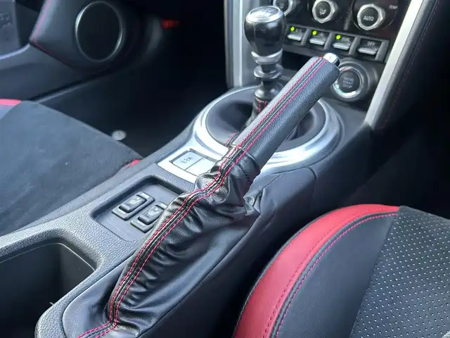 トヨタ ８６ GT ブラックリミテッド 群馬県 2020(令2)年 2万km ブライトブルー 6MT/純正SDナビ/（AM/FM/CD/DVD/BT/）/フルセグTV/バックカメラ/ハーフレザー/シートヒーター（D席/N席）/ETC/前後ドラレコ/プッシュスタート/クルコン/電動格納ミラー/ステアリングスイッチ/革巻きステア/LEDヘッドライト/純正AW/純正フロアマット/オートライト/スペアキー