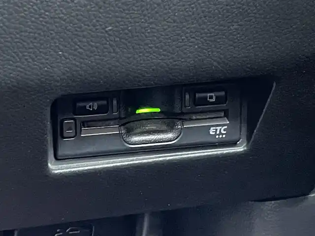 スズキ スイフト スポーツ 群馬県 2019(令1)年 6.6万km プレミアムシルバーメタリック ワンオーナー/純正ディーラーOPナビ/CD・DVD・SD・USB/Bluetooth・フルセグ/バックカメラ/クルーズコントロール/パドルシフト/ビルトインETC/ナビ連動ドライブレコーダー/シートヒーター/LEDヘッドライト/ヘッドライトガーニッシュ/横滑り防止装置/レーンキープアシスト/衝突軽減ブレーキ/取説・保証書/スマートキー×2