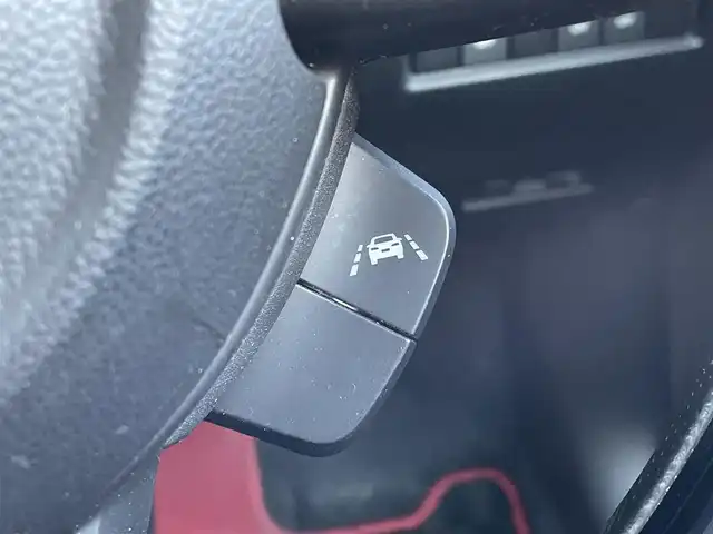 スズキ スイフト スポーツ 群馬県 2019(令1)年 6.6万km プレミアムシルバーメタリック ワンオーナー/純正ディーラーOPナビ/CD・DVD・SD・USB/Bluetooth・フルセグ/バックカメラ/クルーズコントロール/パドルシフト/ビルトインETC/ナビ連動ドライブレコーダー/シートヒーター/LEDヘッドライト/ヘッドライトガーニッシュ/横滑り防止装置/レーンキープアシスト/衝突軽減ブレーキ/取説・保証書/スマートキー×2