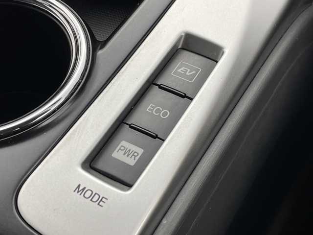 トヨタ プリウス α G 群馬県 2013(平25)年 3.7万km ホワイトパールクリスタルシャイン ３列シート　アルパイン後席モニター　アルパイン8型ナビ　バックカメラ　フルセグTV　ETC　LEDヘッドライト　ステアリングリモコン　スマートキー　衝突被害軽減ブレーキ　クルーズコントロール　禁煙車