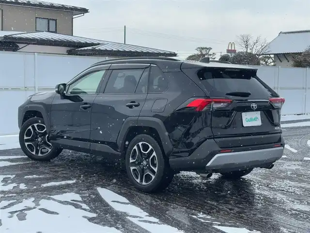 トヨタ ＲＡＶ４ アドベンチャー 岩手県 2020(令2)年 7.9万km アティチュードブラックマイカ 4WD/トヨタセーフティセンス/　・プリクラッシュセーフティ/　・レーンディパーチャーアラート/　・オートマチックハイビーム/　・レーダークルーズコントロール/純正ディスプレイオーディオ/　　Bt/USB/Miracast/ワンセグTV/パノラミックビューモニター/バックカメラ/LEDオートライト/フォグランプ/合皮レザーシート/パワーシート/純正19インチアルミホイール/ブラインドスポットモニター/ルーフレール/クリアランスソナー/スマートキー/ビルトインETC