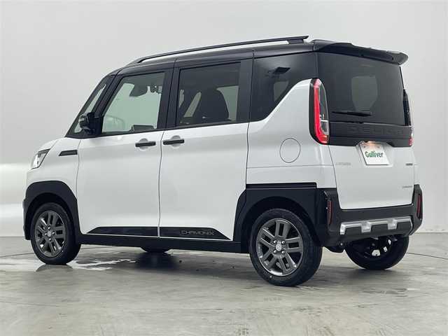 三菱 デリカミニ T プレミアム 埼玉県 2025(令7)年 0.1千km アメジストブラック/シルキーホワイト 届出済未使用車　純正９インチディスプレイオーディオ　マイパイロット　レーダークルーズコントロール　両側パワースライドドア　ステアリングヒーター　シートヒーター　オートホールド　純正アルミ　ＬＥＤライト