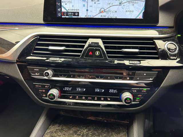 ＢＭＷ ５２３ｄ Mスポーツ 千葉県 2017(平29)年 5.1万km アルピンホワイトⅢ ハイラインＰＫＧ　/純正ナビ　/３６０°カメラ　/ＨＵＤ　/黒革シート　/パワーシート　/シートヒーター　/ＡＣＣ　/パワートランク　/ＬＥＤヘッドライト　/ＥＴＣ