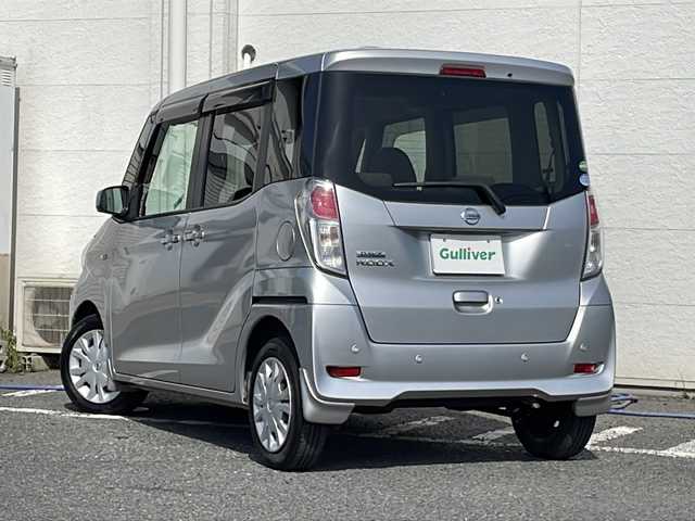 日産 デイズ ルークス X 千葉県 2019(平31)年 5.6万km スターリングシルバーM ナビＭＪ１１８Ｄ－Ｗ　全方位カメラ　パワースライドドア　ＢＴ　ＤＶＤ　スマートキー　プッシュスタート　エマージェンシーブレーキ　前後コーナーセンサー　横滑り防止機能　純正マット　ドアバイザー