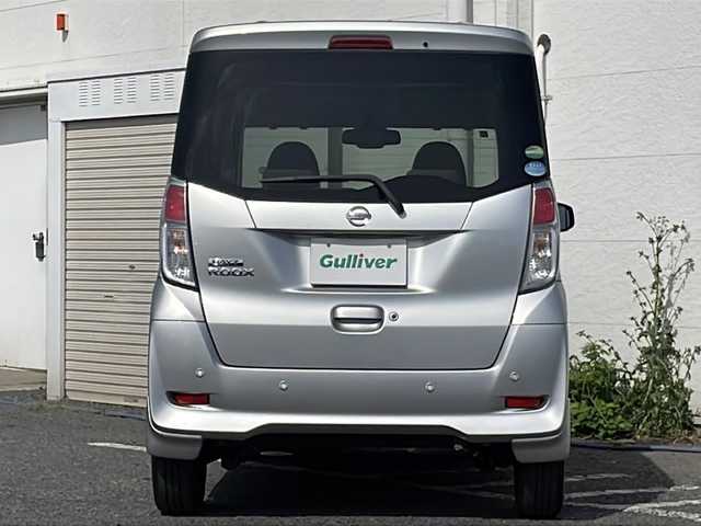 日産 デイズ ルークス X 千葉県 2019(平31)年 5.6万km スターリングシルバーM ナビＭＪ１１８Ｄ－Ｗ　全方位カメラ　パワースライドドア　ＢＴ　ＤＶＤ　スマートキー　プッシュスタート　エマージェンシーブレーキ　前後コーナーセンサー　横滑り防止機能　純正マット　ドアバイザー