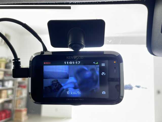 スズキ ワゴンＲ スマイル HYBRID S リミテッド 道央・札幌 2023(令5)年 1.1万km グレーⅡ ・４WD  スズキセーフティサポート/・デュアルセンサーブレーキサポート/・社外９インチフローティング　/　ナビ（CN-F1D9GD）/・Bluetooth/CD/DVD/HDMI/フルセグTV/・両側パワースライドドア/・シートヒーター運転席/助手席/・LEDヘッドライト/オートライト/・オートハイビーム/・横滑り防止装置/・盗難防止装置/・ドライブレコーダー前後（DRV-MR760）/・アイドリングストップ/・ETC/・色番号　E8Z