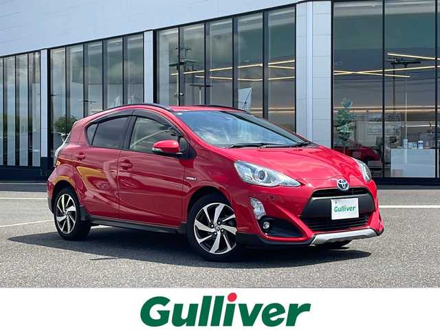 トヨタ アクア X－URBAN ソリッド 新潟県 2017(平29)年 7.7万km スーパーレッドⅤ ワンオーナー/ALPINE製ナビ:EX8V/バックカメラ/衝突軽減システム/レーンキープアシスト/オートマチックハイビーム/ルーフレール/純正アルミホイール/LEDヘッドライト/ETC/取扱説明書/保証書