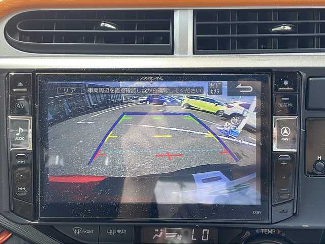 トヨタ アクア X－URBAN ソリッド 新潟県 2017(平29)年 7.7万km スーパーレッドⅤ ワンオーナー/ALPINE製ナビ:EX8V/バックカメラ/衝突軽減システム/レーンキープアシスト/オートマチックハイビーム/ルーフレール/純正アルミホイール/LEDヘッドライト/ETC/取扱説明書/保証書
