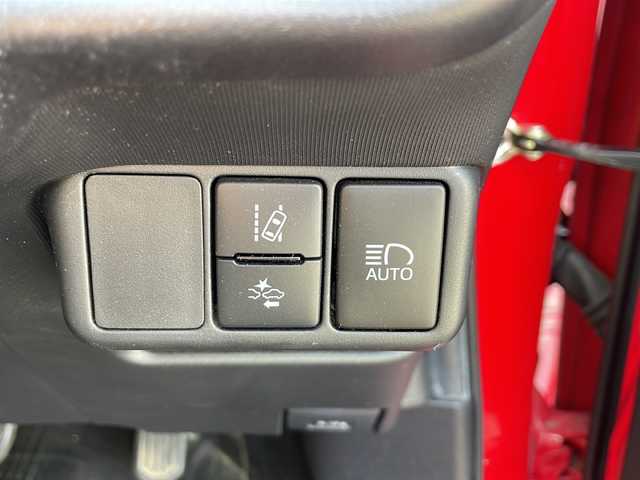 トヨタ アクア X－URBAN ソリッド 新潟県 2017(平29)年 7.7万km スーパーレッドⅤ ワンオーナー/ALPINE製ナビ:EX8V/バックカメラ/衝突軽減システム/レーンキープアシスト/オートマチックハイビーム/ルーフレール/純正アルミホイール/LEDヘッドライト/ETC/取扱説明書/保証書