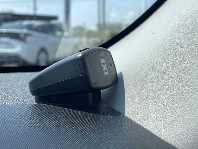 トヨタ アクア X－URBAN ソリッド 新潟県 2017(平29)年 7.7万km スーパーレッドⅤ ワンオーナー/ALPINE製ナビ:EX8V/バックカメラ/衝突軽減システム/レーンキープアシスト/オートマチックハイビーム/ルーフレール/純正アルミホイール/LEDヘッドライト/ETC/取扱説明書/保証書