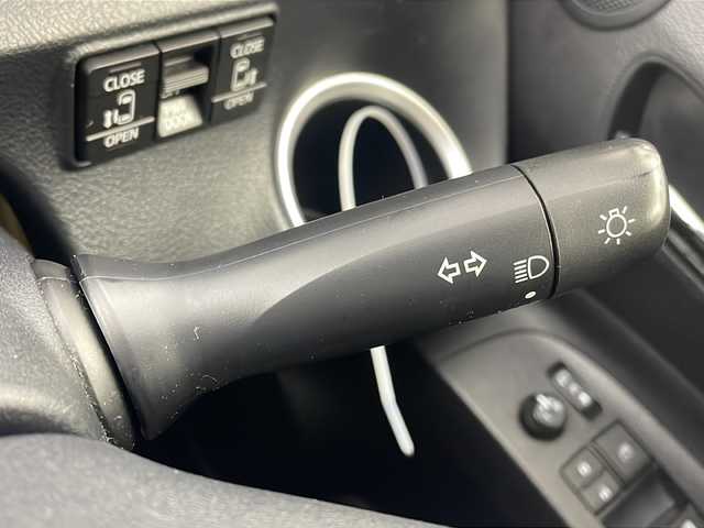 トヨタ シエンタ ファンベースG 栃木県 2021(令3)年 4.1万km ホワイトパールクリスタルシャイン 純正ナビ/AM FM CD SD BT フルセグTV/ETC2.0/トヨタセーフティセンス/・レーンアシスト/・オートマチックハイビーム/・衝突軽減ブレーキ/全周囲カメラ/両側パワースライドドア/電動格納ミラー/オートエアコン/ステアリングスイッチ/プッシュスタート/スマートキー/コーナーセンサー/フロアマット