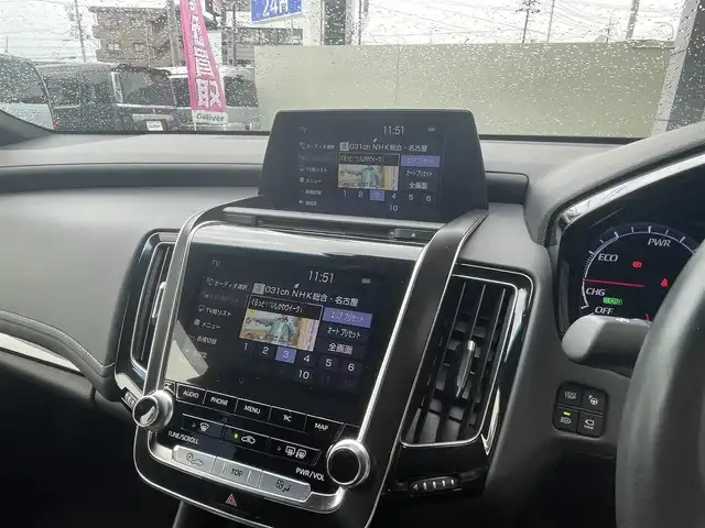 トヨタ クラウン ハイブリッド RS アドバンス 愛知県 2018(平30)年 6.8万km ホワイトパールクリスタルシャイン AIS検査実施済み　/　/パノラミックビューモニター　/黒革シート　/シートヒーター　/ベンチレーション　/ETC2.0 /セーフティセンス　/BSM /TコネクトSDナビゲーション　/フルセグ　/Blu-ray /DVD /Bluetooth/スーパーライブサウンドシステム　/三眼LEDヘッド　/雨滴感応ワイパー　/自動防眩インナーミラー　/カラーヘッドアップディスプレイ　/スマートキー　/説明書　/保証書　/スペアキー