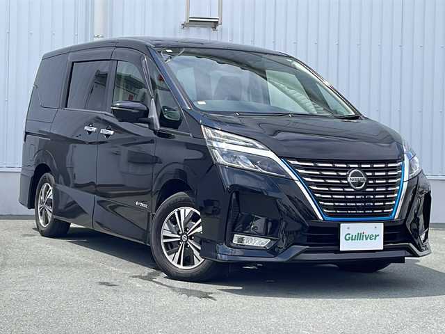 日産 セレナ e－パワー ハイウェイスター V 三重県 2021(令3)年 4.5万km ダイヤモンドブラック 純正10型ナビ/全周囲カメラ/両側パワースライドドア/純正デジタルインナーミラー/プロパイロット/ステアリングリモコン/BSM/ふらつき警報/オートライト/LEDヘッドライト/フォグライト/ビルトインETC/スペアキー/電動格納ミラー/禁煙車