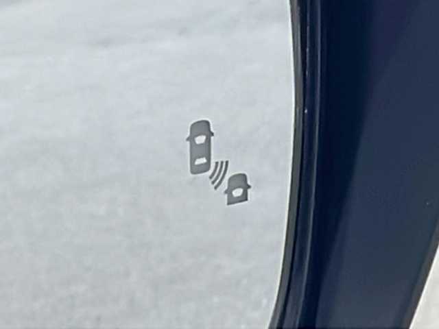 日産 セレナ e－パワー ハイウェイスター V 三重県 2021(令3)年 4.5万km ダイヤモンドブラック 純正10型ナビ/全周囲カメラ/両側パワースライドドア/純正デジタルインナーミラー/プロパイロット/ステアリングリモコン/BSM/ふらつき警報/オートライト/LEDヘッドライト/フォグライト/ビルトインETC/スペアキー/電動格納ミラー/禁煙車