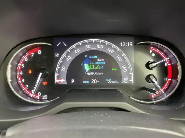トヨタ ＲＡＶ４ アドベンチャー オフロードPKG 大分県 2022(令4)年 2.8万km アティチュードブラックマイカ 純正ディスプレイオーディオ/（ＢＴ・ＡＭ・ＦＭ・ＵＳＢ）/トヨタセーフティーセンス/・プリクラッシュセーフティ/・レーントレーシングアシスト/・ブラインドスポットモニター/・リアクロストラフィックアラート/・アダブティブクルーズコントロール/・オートマチックハイビーム/・ロードサインアシスト/・駐車時支援パーキングサポートシステム/4WD/ビルトインＥＴＣ　/前後クリアランスソナー/ダウンヒルアシスト/前席シートヒーター/前席エアーシート/ステアリングヒーター/運転席パワーシート/メモリシート/パワーバックドア/バックカメラ/社外ゴムフロアマット/純正１８インチAW/ルーフレール/オートライト/LEDヘッドライト/フォグランプ/スマートキー/プッシュスタート/電動パーキングブレーキ/オートブレーキホールド/スペアキー/保証書/取扱説明書