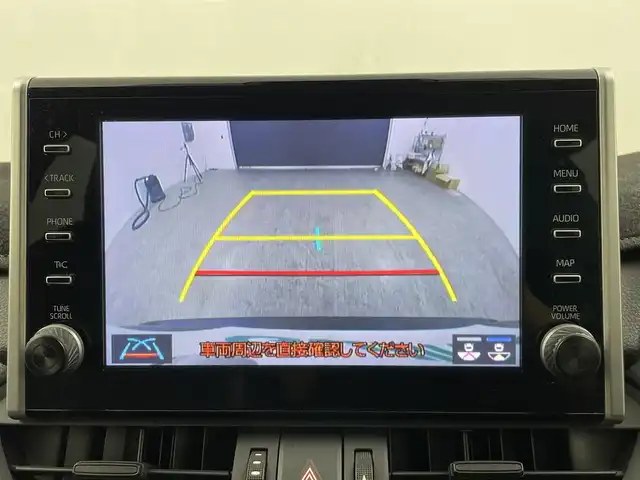 トヨタ ＲＡＶ４ アドベンチャー オフロードPKG 大分県 2022(令4)年 2.8万km アティチュードブラックマイカ 純正ディスプレイオーディオ/（ＢＴ・ＡＭ・ＦＭ・ＵＳＢ）/トヨタセーフティーセンス/・プリクラッシュセーフティ/・レーントレーシングアシスト/・ブラインドスポットモニター/・リアクロストラフィックアラート/・アダブティブクルーズコントロール/・オートマチックハイビーム/・ロードサインアシスト/・駐車時支援パーキングサポートシステム/4WD/ビルトインＥＴＣ　/前後クリアランスソナー/ダウンヒルアシスト/前席シートヒーター/前席エアーシート/ステアリングヒーター/運転席パワーシート/メモリシート/パワーバックドア/バックカメラ/社外ゴムフロアマット/純正１８インチAW/ルーフレール/オートライト/LEDヘッドライト/フォグランプ/スマートキー/プッシュスタート/電動パーキングブレーキ/オートブレーキホールド/スペアキー/保証書/取扱説明書