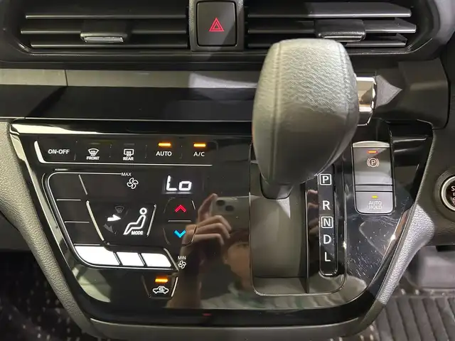 日産 ルークス HWS X プロパイロットED 愛媛県 2023(令5)年 0.8万km スパークリングレッド/ブラック 純正９インチナビ　/アラウンドビューモニター　/クルーズコントロール　/両側パワースライドドア　/純正フロアマット　/プロパイロット　/フルセグＴＶ　/純正ドライブレコーダー前後　/オートマチックハイビーム　/ＬＥＤ