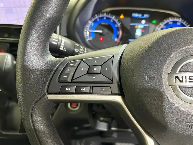 日産 ルークス HWS X プロパイロットED 愛媛県 2023(令5)年 0.8万km スパークリングレッド/ブラック 純正９インチナビ　/アラウンドビューモニター　/クルーズコントロール　/両側パワースライドドア　/純正フロアマット　/プロパイロット　/フルセグＴＶ　/純正ドライブレコーダー前後　/オートマチックハイビーム　/ＬＥＤ