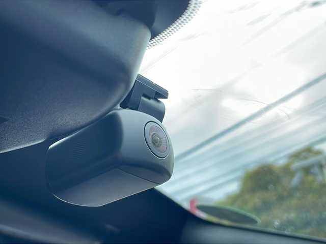 日産 オーラ ニスモ 山口県 2023(令5)年 2.3万km スーパーブラック 純正メモリナビ/・Bluetooth、USB、FM・AMラジオ/・フルセグテレビ/全方位カメラ/バックカメラ/ビルトインＥＴＣ2.0/ドライブレコーダー/レーダークルーズコントロール/プロパイロット/ワイヤレス充電/ハーフレザーシート/シートヒーター【D＋N席】/純正フロアマット/純正17インチアルミホイール/ステアリングヒーター/ステアリングスイッチ/ドアバイザー/プッシュスタート/スマートキー/レーンキープアシスト/エマージェンシーブレーキ/パーキングアシスト/盗難防止装置