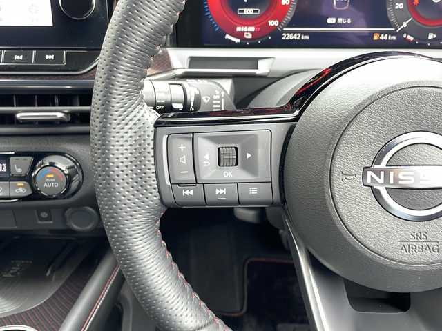 日産 オーラ ニスモ 山口県 2023(令5)年 2.3万km スーパーブラック 純正メモリナビ/・Bluetooth、USB、FM・AMラジオ/・フルセグテレビ/全方位カメラ/バックカメラ/ビルトインＥＴＣ2.0/ドライブレコーダー/レーダークルーズコントロール/プロパイロット/ワイヤレス充電/ハーフレザーシート/シートヒーター【D＋N席】/純正フロアマット/純正17インチアルミホイール/ステアリングヒーター/ステアリングスイッチ/ドアバイザー/プッシュスタート/スマートキー/レーンキープアシスト/エマージェンシーブレーキ/パーキングアシスト/盗難防止装置
