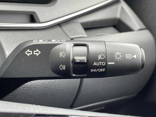 日産 オーラ ニスモ 山口県 2023(令5)年 2.3万km スーパーブラック 純正メモリナビ/・Bluetooth、USB、FM・AMラジオ/・フルセグテレビ/全方位カメラ/バックカメラ/ビルトインＥＴＣ2.0/ドライブレコーダー/レーダークルーズコントロール/プロパイロット/ワイヤレス充電/ハーフレザーシート/シートヒーター【D＋N席】/純正フロアマット/純正17インチアルミホイール/ステアリングヒーター/ステアリングスイッチ/ドアバイザー/プッシュスタート/スマートキー/レーンキープアシスト/エマージェンシーブレーキ/パーキングアシスト/盗難防止装置