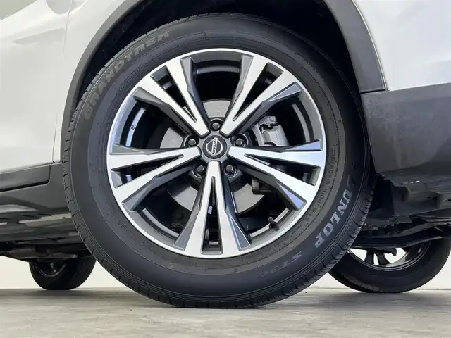 日産 エクストレイル 20Xi 群馬県 2019(令1)年 3万km ブリリアントホワイトパール 純正９インチナビ　アラウンドビューモニター　プロパイロット　パワーバックドア　ＬＥＤライト　シートヒーター　純正１８インチＡＷ　ステアリングリモコン　ダウンヒルアシスト　ＥＴＣ　スマートキー　禁煙車