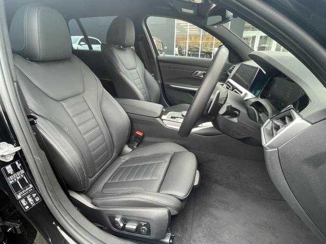 ＢＭＷ ３２０ｄ xDrive ツーリング Mスポーツ 埼玉県 2020(令2)年 2.6万km サファイアブラックP 黒レザーシート/ハイラインパッケージ/純正HDDナビ/（Bluetooth/USB）/バックカメラ/Ａｐｐｌｅ　Ｃａｒ　Ｐｌａｙ/アクティブクルーズコントロール/ブラインドスポットモニター/パーキングアシスト/置くだけ充電/ＬＥＤランプ/ミラーETC