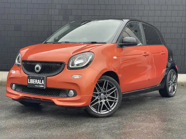 スマート ＭＣＣ スマート フォーフォー BRABUSスポーツ 静岡県 2019(平31)年 2.8万km オレンジ SSDナビ（ディーラーOP）/・Bluetooth/USB/フルセグTV/AM/FM/バックカメラ/リヤコーナーセンサー/衝突被害軽減ブレーキ/社外ドライブレコーダー/本革シート（黒）/シートヒーター/クルーズコントロール/レーンキープアシスト
