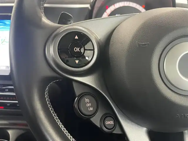 スマート ＭＣＣ スマート フォーフォー BRABUSスポーツ 静岡県 2019(平31)年 2.8万km オレンジ SSDナビ（ディーラーOP）/・Bluetooth/USB/フルセグTV/AM/FM/バックカメラ/リヤコーナーセンサー/衝突被害軽減ブレーキ/社外ドライブレコーダー/本革シート（黒）/シートヒーター/クルーズコントロール/レーンキープアシスト