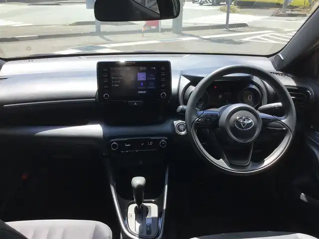トヨタ ヤリス G 福井県 2020(令2)年 5.4万km スーパーホワイトⅡ 純正8型ナビ/バックカメラ/ETC/スマートキー/プッシュスタート/トヨタセーフティセンス/ステアリングスイッチ/アップルカープレイ