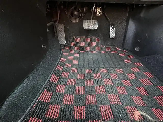 ダイハツ コペン ULTIMATE EDITION 愛知県 2006(平18)年 5.5万km ダークグリーンマイカ オープンカー/メモリーナビ（FM/AM/フルセグTV/USB/BT)/ETC/シートヒーター/純正RECARDシート/純正ビルシュタインショック/純正MOMOステアリング/純正フロアマット/D-SPORTマフラー/カーボンリアスポイラー/ENKEI15インチAW/パワーステアリング/パワーウィンドウ/ABS/ハロゲンライト
