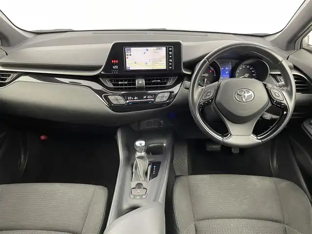 トヨタ Ｃ－ＨＲ S LEDパッケージ 千葉県 2019(平31)年 7.1万km メタルストリームM セーフティセンス/・プリクラッシュセーフティシステム/・レーンディパーチャーアラート/・オートマチックハイビーム/・レーダークルーズコントロール/純正7インチメモリーナビ/・フルセグTV/・Bluetooth接続/・CD/DVD再生機能/・バックカメラ/モデリスタエアロ/社外19インチAW/LEDヘッドライト/スマートキー/レーダークルーズコントロール/ビルトインETC