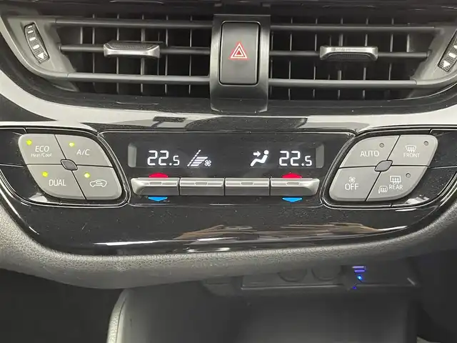 トヨタ Ｃ－ＨＲ S LEDパッケージ 千葉県 2019(平31)年 7.1万km メタルストリームM セーフティセンス/・プリクラッシュセーフティシステム/・レーンディパーチャーアラート/・オートマチックハイビーム/・レーダークルーズコントロール/純正7インチメモリーナビ/・フルセグTV/・Bluetooth接続/・CD/DVD再生機能/・バックカメラ/モデリスタエアロ/社外19インチAW/LEDヘッドライト/スマートキー/レーダークルーズコントロール/ビルトインETC
