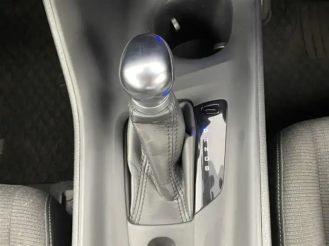トヨタ Ｃ－ＨＲ S LEDパッケージ 千葉県 2019(平31)年 7.1万km メタルストリームM セーフティセンス/・プリクラッシュセーフティシステム/・レーンディパーチャーアラート/・オートマチックハイビーム/・レーダークルーズコントロール/純正7インチメモリーナビ/・フルセグTV/・Bluetooth接続/・CD/DVD再生機能/・バックカメラ/モデリスタエアロ/社外19インチAW/LEDヘッドライト/スマートキー/レーダークルーズコントロール/ビルトインETC