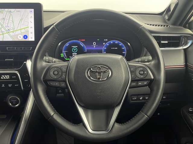 トヨタ ハリアー ＰＨＥＶ Z 栃木県 2023(令5)年 2.9万km プラチナホワイトパールマイカ ワンオーナー/寒冷地仕様/純正デジタルインナーミラー(ドラレコ内臓)/JBLプレミアムサウンド/純正ディスプレイオーディオ/・Apple CarPlay/Android Auto/Bluetooth/Miracast/・フルセグTV(テレビキャンセラー有)/・USB/・FM/AM/おくだけ充電/トヨタセーフティセンス/・プリクラッシュセーフティ/・誤発進抑制/・レーダークルーズコントロール/・レーンキープアシスト/・全周囲カメラ/・ヘッドアップディスプレイ/・ブラインドスポットモニター/・ロードサインアシスト/・オートハイビーム/ビルトインETC2.0/電動リアゲート/AC1500W対応コンセント/LEDヘッドライト/LEDフォグランプ/ステアリングヒーター/パワーシート(D/N)/シートヒーター(D/N席 R席R/L)/シートベンチレーター(D/N席)/純正19インチアルミホイール/ドアバイザー/サイド+カーテンエアバッグ/純正フロアマット/スマートキー×2本/エンジンスターター/スペアタイヤ/保証書、取扱説明書/充電ケーブル車載