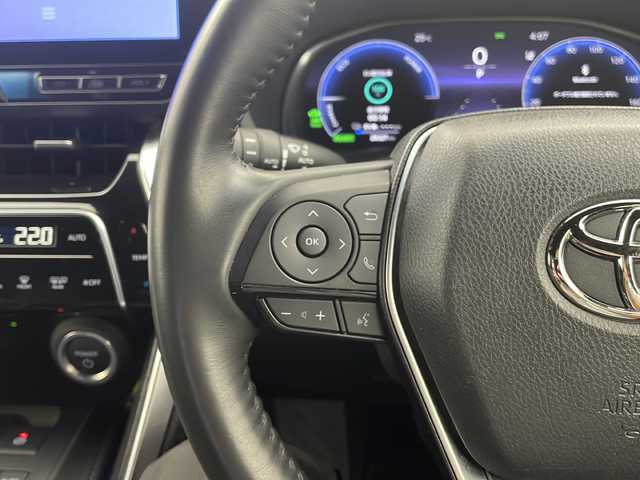 トヨタ ハリアー ＰＨＥＶ Z 栃木県 2023(令5)年 2.9万km プラチナホワイトパールマイカ ワンオーナー/寒冷地仕様/純正デジタルインナーミラー(ドラレコ内臓)/JBLプレミアムサウンド/純正ディスプレイオーディオ/・Apple CarPlay/Android Auto/Bluetooth/Miracast/・フルセグTV(テレビキャンセラー有)/・USB/・FM/AM/おくだけ充電/トヨタセーフティセンス/・プリクラッシュセーフティ/・誤発進抑制/・レーダークルーズコントロール/・レーンキープアシスト/・全周囲カメラ/・ヘッドアップディスプレイ/・ブラインドスポットモニター/・ロードサインアシスト/・オートハイビーム/ビルトインETC2.0/電動リアゲート/AC1500W対応コンセント/LEDヘッドライト/LEDフォグランプ/ステアリングヒーター/パワーシート(D/N)/シートヒーター(D/N席 R席R/L)/シートベンチレーター(D/N席)/純正19インチアルミホイール/ドアバイザー/サイド+カーテンエアバッグ/純正フロアマット/スマートキー×2本/エンジンスターター/スペアタイヤ/保証書、取扱説明書/充電ケーブル車載