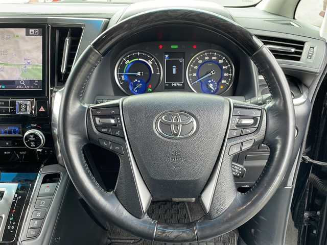 トヨタ アルファードハイブリット SR 岩手県 2019(令1)年 6.5万km ブラック ワンオーナー/禁煙車/社外11インチSDナビ/電動リアゲート/トヨタセーフティセンス/フルセグTV/サイド/バックカメラ/ビルトインETC2.0/ドライブレコーダー/両側パワースライドドア/フリップダウンモニター/レーダークルーズコントロール/衝突被害軽減ブレーキ/レーンキープアシスト/横滑り防止装置/コーナーセンサー/パワーシート/シートヒーター/ベンチレーションシート/オートハイビーム/3眼LEDヘッドライト/フォグランプ/スマートキー/プッシュスタート/電動格納ミラー/純正17インチAW/純正フロアマット/ドアバイザー/保証書/取扱説明書