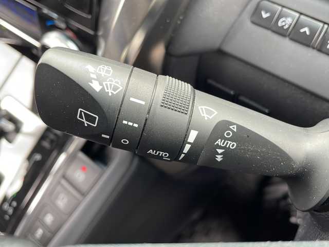 トヨタ アルファードハイブリット SR 岩手県 2019(令1)年 6.5万km ブラック ワンオーナー/禁煙車/社外11インチSDナビ/電動リアゲート/トヨタセーフティセンス/フルセグTV/サイド/バックカメラ/ビルトインETC2.0/ドライブレコーダー/両側パワースライドドア/フリップダウンモニター/レーダークルーズコントロール/衝突被害軽減ブレーキ/レーンキープアシスト/横滑り防止装置/コーナーセンサー/パワーシート/シートヒーター/ベンチレーションシート/オートハイビーム/3眼LEDヘッドライト/フォグランプ/スマートキー/プッシュスタート/電動格納ミラー/純正17インチAW/純正フロアマット/ドアバイザー/保証書/取扱説明書