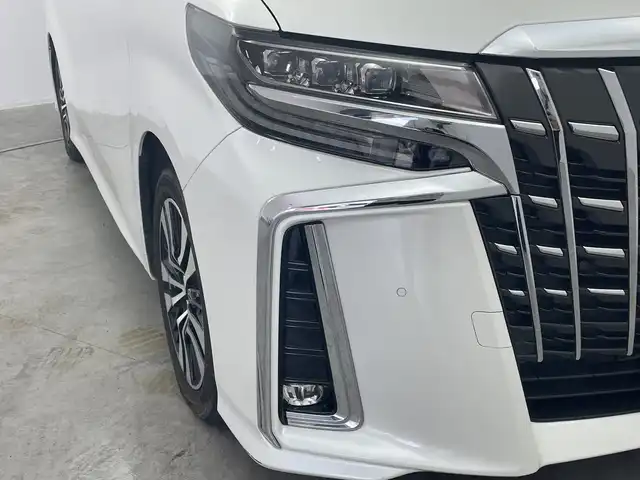 トヨタ アルファード S Cパッケージ 群馬県 2023(令5)年 1.8万km ホワイトパールクリスタルシャイン 純正９型ナビ　純正１２．１型後席モニター　ツインムーンルーフ　アダプティブクルーズコントロール　レーンキープアシスト　衝突被害軽減ブレーキ　デジタルインナーミラー　ブラインドスポットモニター　禁煙車