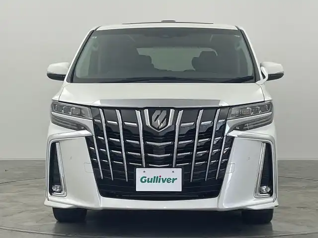 トヨタ アルファード S Cパッケージ 群馬県 2023(令5)年 1.8万km ホワイトパールクリスタルシャイン 純正９型ナビ　純正１２．１型後席モニター　ツインムーンルーフ　アダプティブクルーズコントロール　レーンキープアシスト　衝突被害軽減ブレーキ　デジタルインナーミラー　ブラインドスポットモニター　禁煙車
