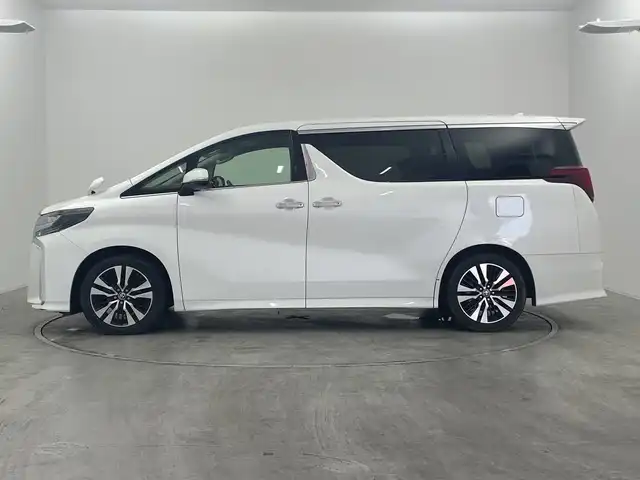 トヨタ アルファード S Cパッケージ 群馬県 2023(令5)年 1.8万km ホワイトパールクリスタルシャイン 純正９型ナビ　純正１２．１型後席モニター　ツインムーンルーフ　アダプティブクルーズコントロール　レーンキープアシスト　衝突被害軽減ブレーキ　デジタルインナーミラー　ブラインドスポットモニター　禁煙車