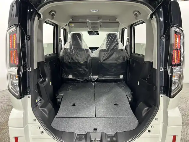 スズキ スペーシア カスタム HYBRID XS 大阪府 2025(令7)年 0.1千km ピュアホワイトパール/ブラック2トーン 届出済未使用車/純正９型ディスプレイオーディオ　ナビ機能あり/全方位カメラ/両側パワースライドドア/レーダークルーズコントロール/シートヒーター/バックカメラ/ヘッドアップディスプレイ/コーナーセンサー/純正アルミホイール/LEDヘッドライト/ステアリングヒーター/オートマチックハイビーム/衝突軽減システム/フルセグ/Bluetooth/ステアリングスイッチ/スマートキー/プッシュスタート